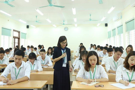 Sớm áp dụng chính sách học phí đại học theo hướng tính đúng, tính đủ