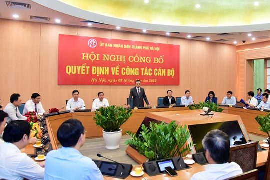 Hà Nội: Đảm bảo tính dân chủ, công khai, minh bạch trong công tác cán bộ Hà Nội: Đảm bảo tính dân chủ, công khai, minh bạch trong công tác cán bộ