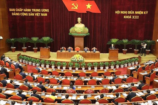 Khai mạc Hội nghị Trung ương giữa nhiệm kỳ Khai mạc Hội nghị Trung ương giữa nhiệm kỳ