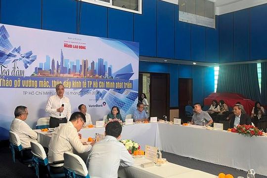 Tháo gỡ vướng mắc, thúc đẩy kinh tế Thành phố Hồ Chí Minh phát triển 