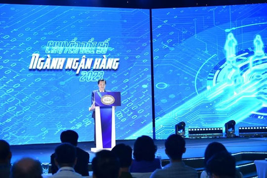 Đẩy mạnh chuyển đổi số, giảm lãi suất để hỗ trợ người dân, doanh nghiệp Đẩy mạnh chuyển đổi số, giảm lãi suất để hỗ trợ người dân, doanh nghiệp