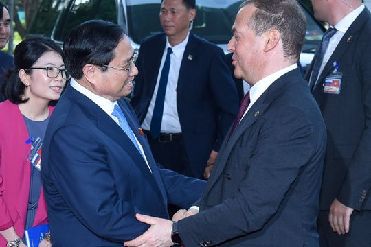 Việt Nam - Nga đẩy mạnh hợp tác song phương trong lĩnh vực năng lượng, dầu khí