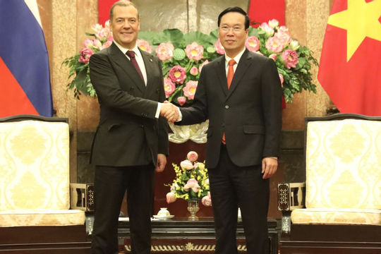 Chủ tịch nước tiếp Chủ tịch Đảng Nước Nga Thống nhất Dmitry Medvedev