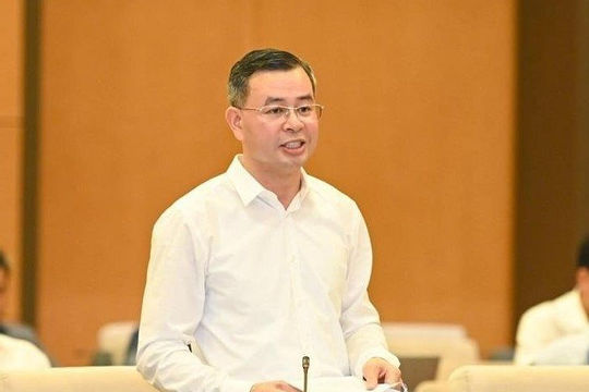 Tổng Kiểm toán nhà nước Ngô Văn Tuấn báo cáo Quốc hội về quyết toán ngân sách nhà nước năm 2021