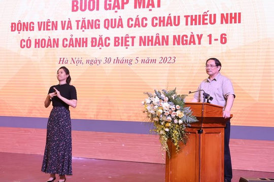 Tiếp tục thực hiện đầy đủ chính sách cho học sinh có hoàn cảnh đặc biệt