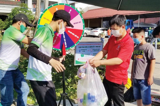 Giải quyết ô nhiễm rác thải nhựa: Việt Nam chung tay cùng thế giới Giải quyết ô nhiễm rác thải nhựa: Việt Nam chung tay cùng thế giới
