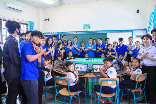 Đoàn thanh niên Kiểm toán nhà nước khu vực IV ra quân chiến dịch tình nguyện hè năm 2023 - Vì đàn em thân yêu