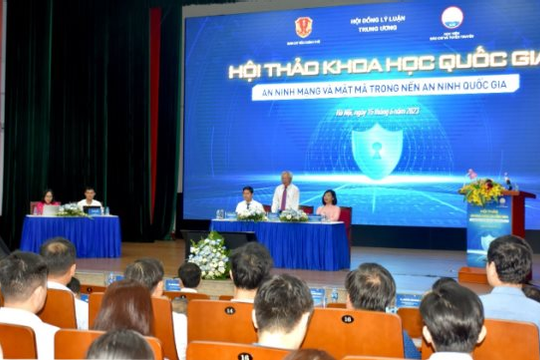 Không gian mạng là vùng "lãnh thổ đặc biệt" trong bảo vệ chủ quyền