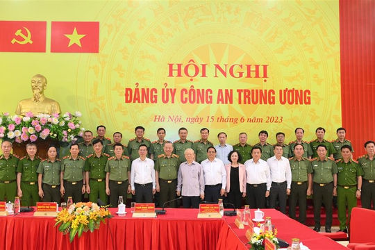 Xây dựng lực lượng công an trong sạch, vững mạnh, chính quy, tinh nhuệ, hiện đại