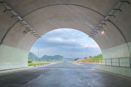 Cần kiểm điểm trách nhiệm tổ chức, cá nhân chậm quyết toán vốn đầu tư công Cần kiểm điểm trách nhiệm tổ chức, cá nhân chậm quyết toán vốn đầu tư công