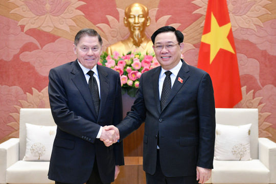 Chủ tịch Quốc hội Vương Đình Huệ tiếp Chánh án Tòa án tối cao Liên bang Nga Chủ tịch Quốc hội Vương Đình Huệ tiếp Chánh án Tòa án tối cao Liên bang Nga