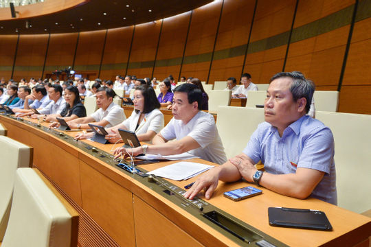 Quốc hội đồng ý tăng hạn tuổi phục vụ của công an nhân dân