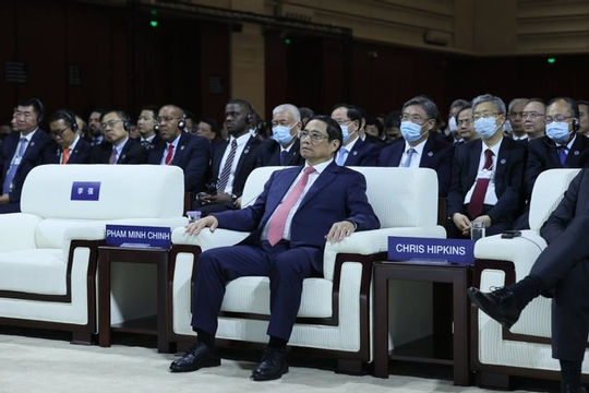 6 định hướng lớn để đương đầu “6 cơn gió ngược” cản trở tăng trưởng kinh tế