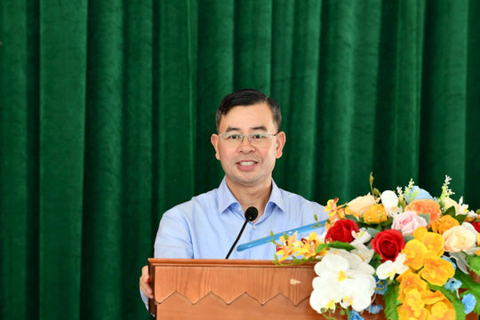 Tổng Kiểm toán nhà nước Ngô Văn Tuấn tiếp xúc cử tri tỉnh Hòa Bình sau Kỳ họp thứ 5