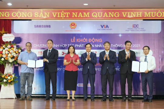 Samsung hợp tác phát triển các nhà máy thông minh tại Việt Nam