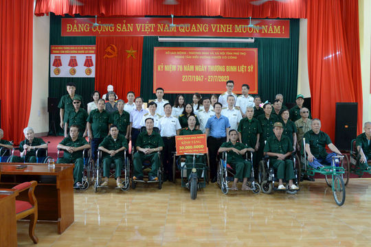 Một số hình ảnh hoạt động tri ân của Đoàn công tác Kiểm toán nhà nước tại Phú Thọ, Hà Giang