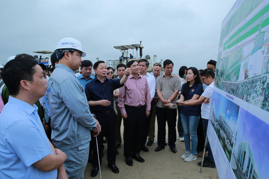 Không để chậm tiến độ, nhưng chất lượng là quan trọng nhất Không để chậm tiến độ, nhưng chất lượng là quan trọng nhất