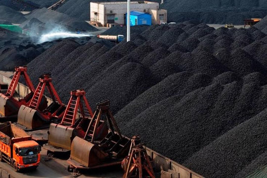 Mục tiêu xuất khẩu 20 triệu tấn than/năm từ Lào sang Việt Nam