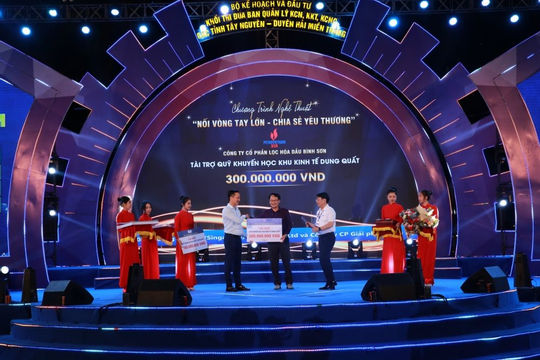 BSR hưởng ứng chương trình "Nối vòng tay lớn - Chia sẻ yêu thương"