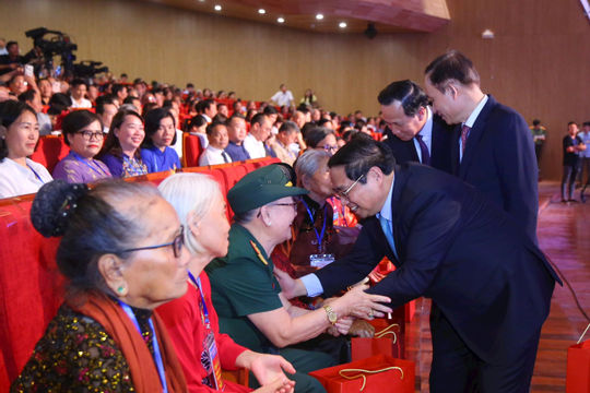 Chăm lo người có công: Nhà nước và xã hội cùng vào cuộc