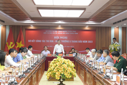 Sơ kết thi đua, khen thưởng Khối cơ quan Nội chính Trung ương