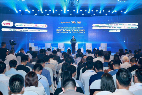 Nhiều thách thức với thị trường tài chính, tiền tệ