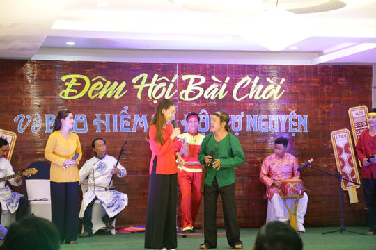 Vận động tham gia BHXH, BHYT: Cách làm hay của Quảng Nam