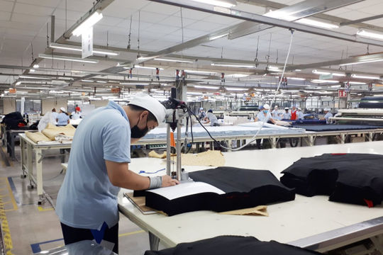 Doanh nghiệp thu hẹp quy mô, công nhân lao đao vì giảm thu nhập