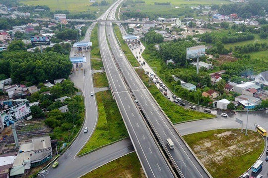 Thu hút hợp tác công – tư: Từ chính sách đến thực tiễn
Bài 4: Hoàn thiện chính sách, pháp luật về PPP từ góc nhìn Kiểm toán nhà nước Thu hút hợp tác công – tư: Từ chính sách đến thực tiễn
Bài 4: Hoàn thiện chính sách, pháp luật về PPP từ góc nhìn Kiểm toán nhà nước