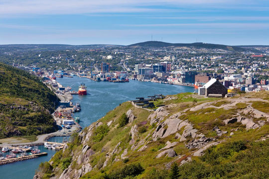 Canada: Tập đoàn Đầu tư Kinh doanh và Đổi mới không quản lý hiệu quả vốn đầu tư Canada: Tập đoàn Đầu tư Kinh doanh và Đổi mới không quản lý hiệu quả vốn đầu tư
