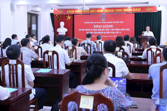 Đào tạo, bồi dưỡng phải bám sát nhiệm vụ chính trị của Ngành Đào tạo, bồi dưỡng phải bám sát nhiệm vụ chính trị của Ngành