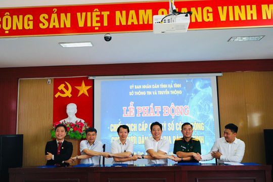 Hà Tĩnh phát động chiến dịch cấp chữ ký số công cộng cho người dân trên địa bàn tỉnh Hà Tĩnh phát động chiến dịch cấp chữ ký số công cộng cho người dân trên địa bàn tỉnh