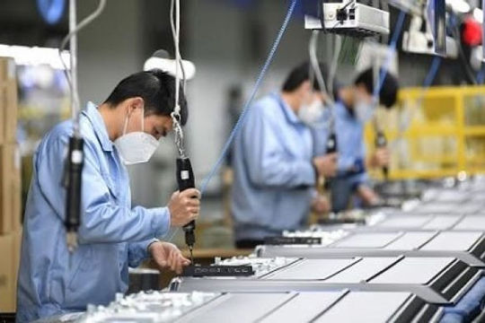 Tổng kim ngạch xuất nhập khẩu giảm 16,2%  Tổng kim ngạch xuất nhập khẩu giảm 16,2%