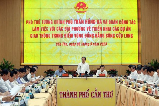 Vận dụng cơ chế đặc thù, bảo đảm vật liệu cho các dự án cao tốc trọng điểm
