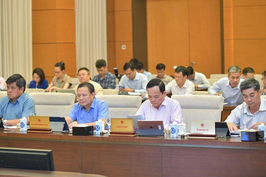 Đảm bảo phân bổ vốn rõ ràng, minh bạch trong thực hiện các Chương trình mục tiêu quốc gia Đảm bảo phân bổ vốn rõ ràng, minh bạch trong thực hiện các Chương trình mục tiêu quốc gia