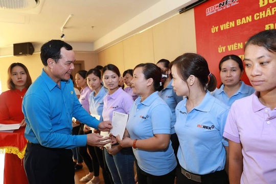 Nâng cao hiệu quả quản lý tài chính công đoàn để chăm lo tốt hơn cho người lao động  Nâng cao hiệu quả quản lý tài chính công đoàn để chăm lo tốt hơn cho người lao động