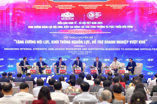 Khơi thông nguồn lực, hỗ trợ doanh nghiệp vượt khó