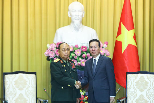Chủ tịch nước tiếp Thứ trưởng Bộ Quốc phòng Lào