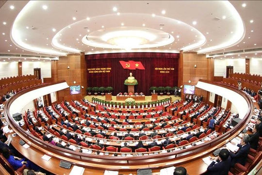 Trung ương xem xét, quyết định nhiều vấn đề trọng đại Trung ương xem xét, quyết định nhiều vấn đề trọng đại