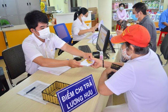 Ninh Bình đẩy mạnh chuyển đổi số, tạo điều kiện cho người dân hưởng các chế độ bảo hiểm Ninh Bình đẩy mạnh chuyển đổi số, tạo điều kiện cho người dân hưởng các chế độ bảo hiểm