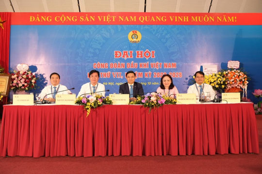 Đoàn viên, người lao động dầu khí góp ý chính sách Bảo hiểm xã hội