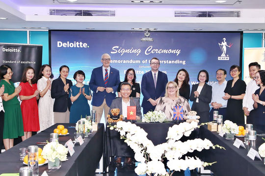 Deloitte Việt Nam và ICAEW hỗ trợ sinh viên ngành tài chính, kiểm toán