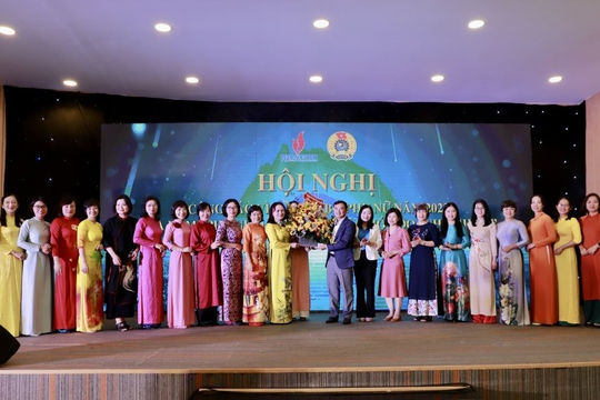 Phụ nữ Dầu khí “giỏi việc nước”, “đảm việc nhà” Phụ nữ Dầu khí “giỏi việc nước”, “đảm việc nhà”