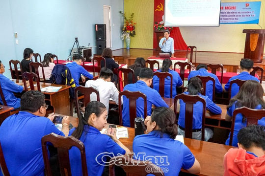 Cà Mau: Tập huấn kiến thức và ra mắt Tổ tuyên truyền về bảo hiểm xã hội, bảo hiểm y tế