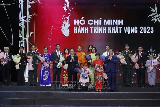 Lan tỏa, nhân rộng các điển hình trong học và làm theo Bác