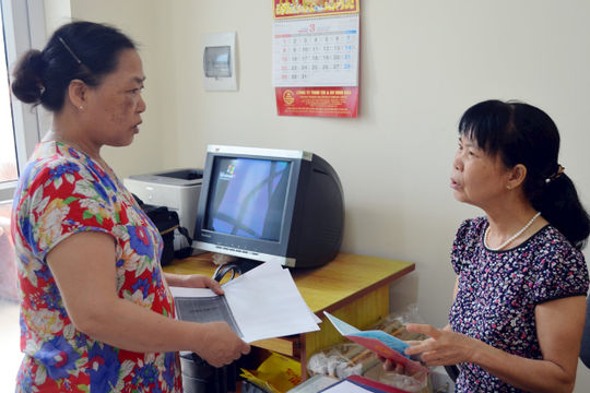 Giúp nông dân hiểu hơn về chính sách bảo hiểm xã hội, bảo hiểm y tế 