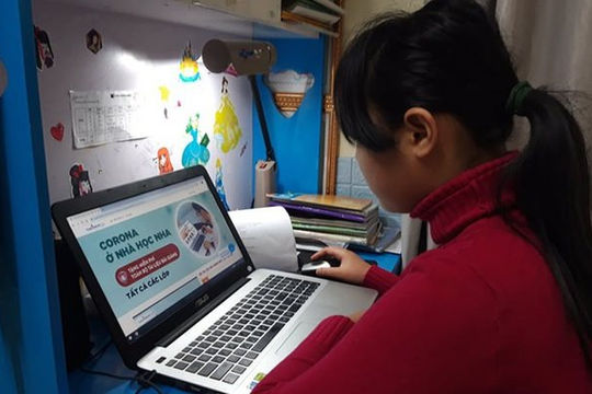 Dừng tín dụng với học sinh sinh viên khó khăn để mua máy tính học trực tuyến