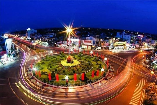 Đến năm 2030, Bình Phước là "điểm đến hấp dẫn" của Vùng Đông Nam Bộ Đến năm 2030, Bình Phước là "điểm đến hấp dẫn" của Vùng Đông Nam Bộ