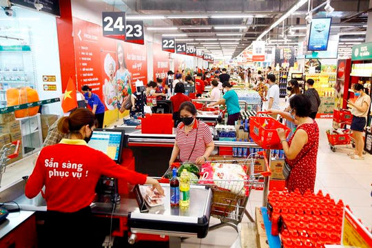 Bán lẻ hàng hóa và dịch vụ tiêu dùng sôi động hơn