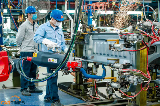 Sản xuất công nghiệp tiếp tục xu hướng tích cực